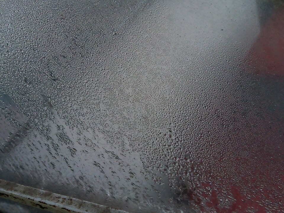¿Funciona la pintura térmica anticondensación con microesferas para paredes frías?